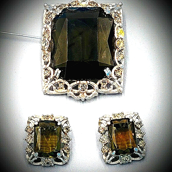 Sarah Coventry 1960's Set - Picture 2 of 15